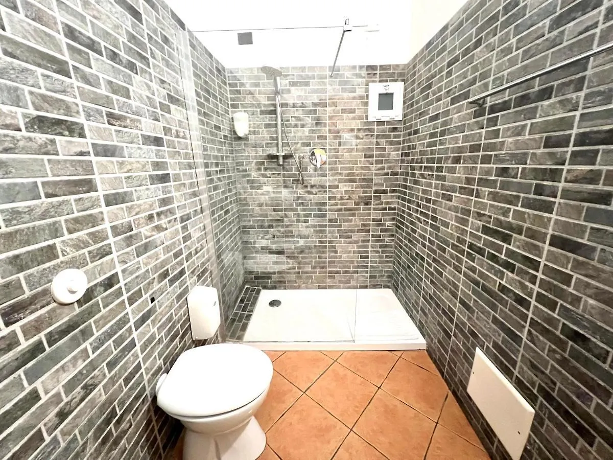 Guest House Virginia'S Rooms-Private Free Parking And Top Carignano District Janov